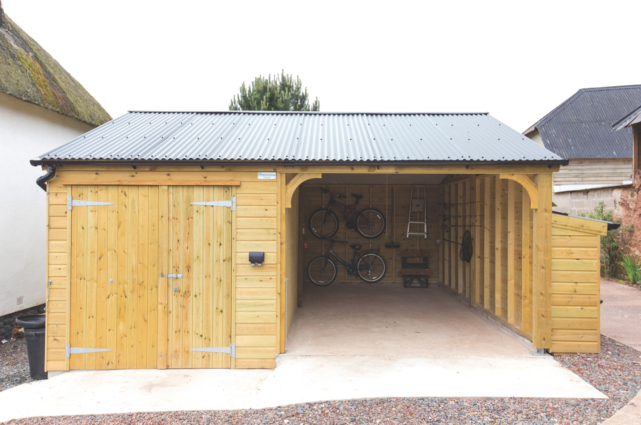 Storage and Garage unit using Cladco Corrugated PVC Sheeting