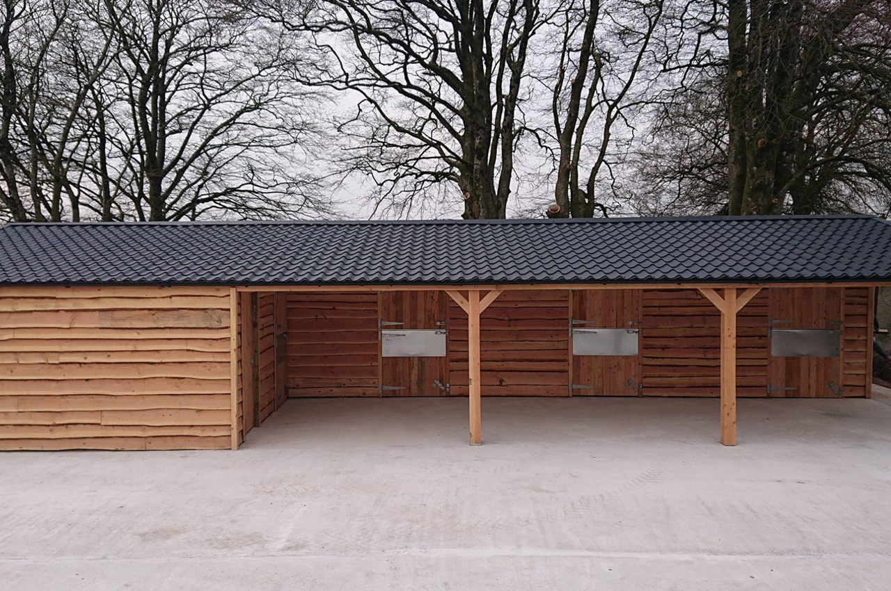 Graphite Grey Tile Form on Stable Block