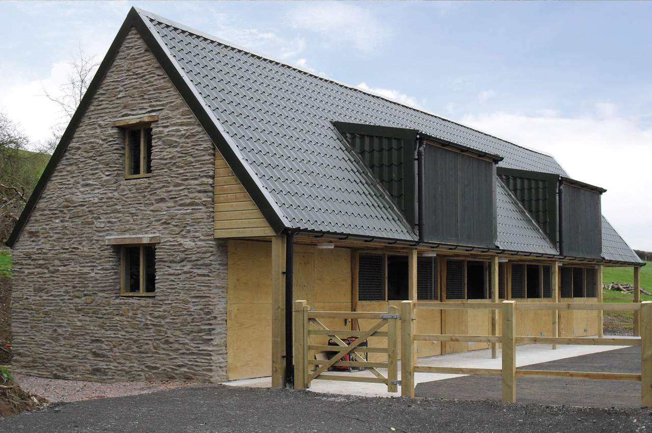 Tile form Sheeting on Stable Block