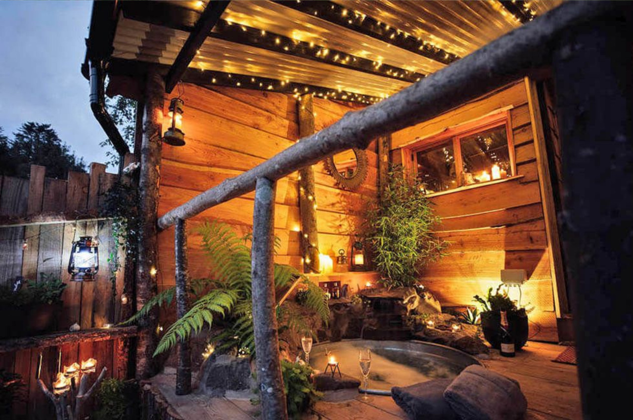Captivating woodland cabin crafted by @withbearhandsuk