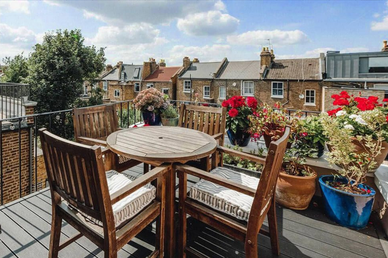 Compact Rooftop Decking area by @amelialucyhome using Cladco Composite Decking Boards in Charcoal