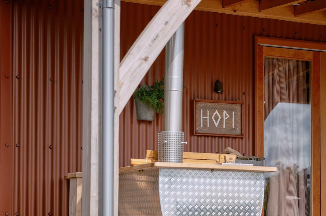 Cabin Inspiration | 13/3 Corrugated Roofing Sheets In Chestnut