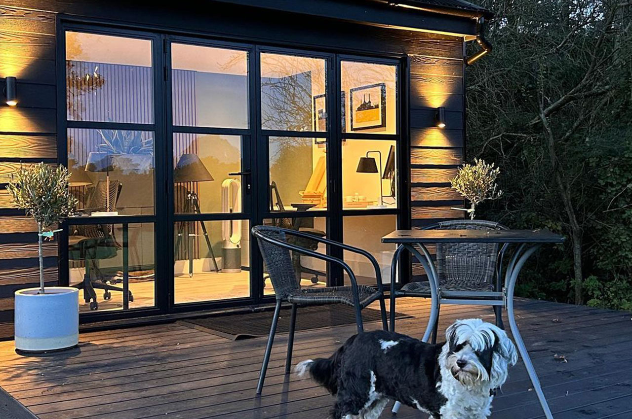Remote working meets luxury with Fibre Cement Cladding and Composite Decking.