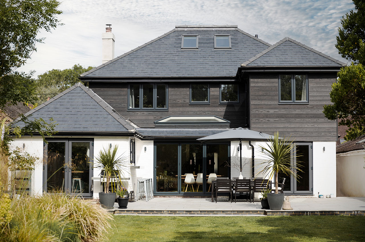 Modern Home | Millboard® Envello Shadow Line+ Cladding in Burnt Cedar