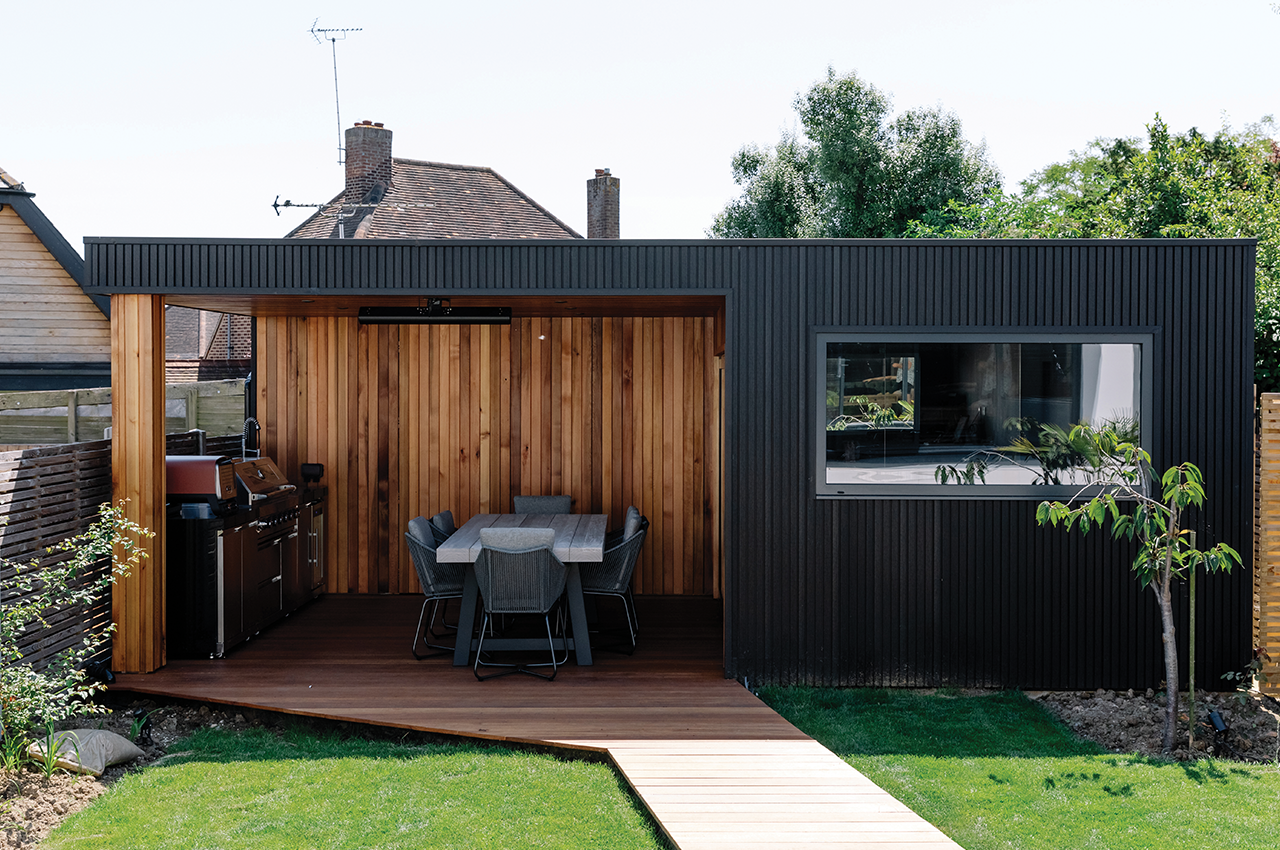 Garden Gym and Outdoor Kitchen | Composite Slatted Cladding in Charcoal