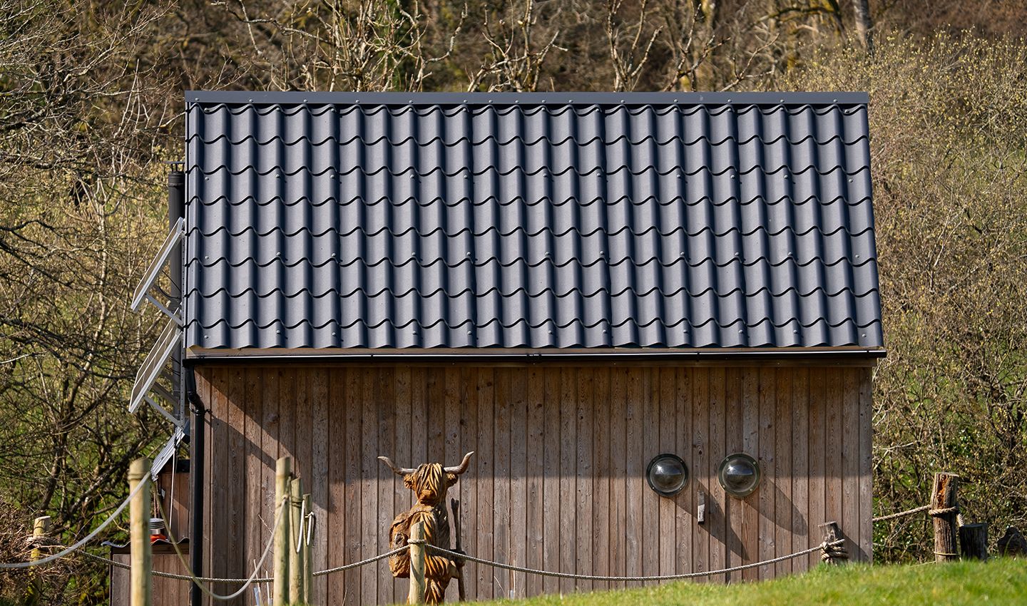 Cosy Countryside Cabin | Cladco Tile Form in Graphite Grey