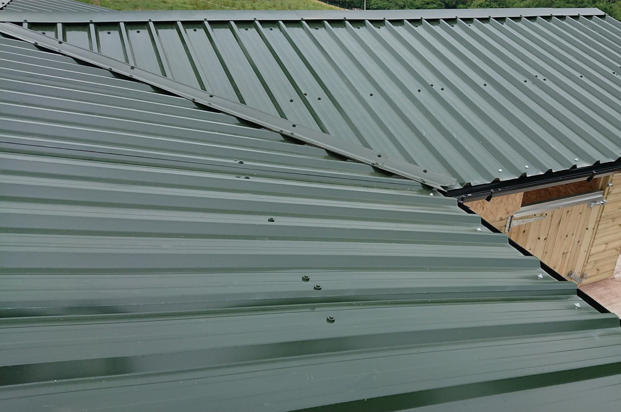 Box Profile 32/1000 Juniper Green Roofing Sheets