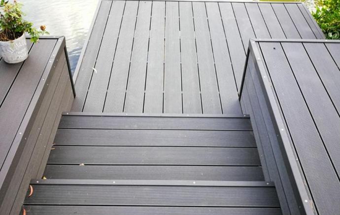 How to choose your Composite Decking Board Colour